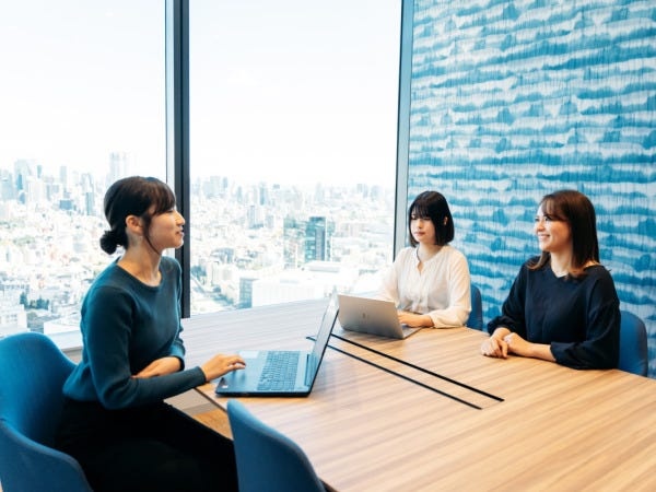 20代～30代が中心で、新卒社員も活躍できる環境です♪