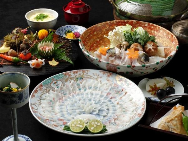 春帆楼王道のふぐコース