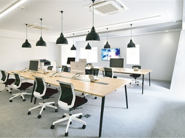 デジタルカメラ・ドローン販売｜商品紹介・接客｜未経験歓迎