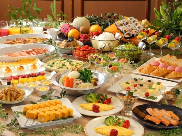 和洋中のビュッフェ料理は宇都宮市内のホテルでも注目の的