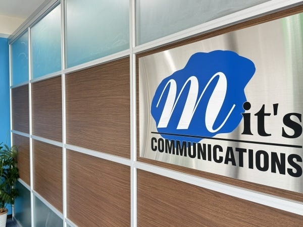 社長を含め、話しかけやすいメンバーばかりです。みんなで協力 しあって仕事をしているので、困ったことがあればぜひお声掛けください！