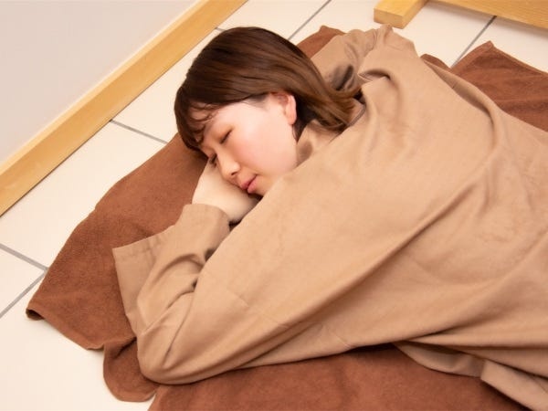 接客清掃・顧客健康サポート・スタッフ（┗文字入力ができるレベルでOK）