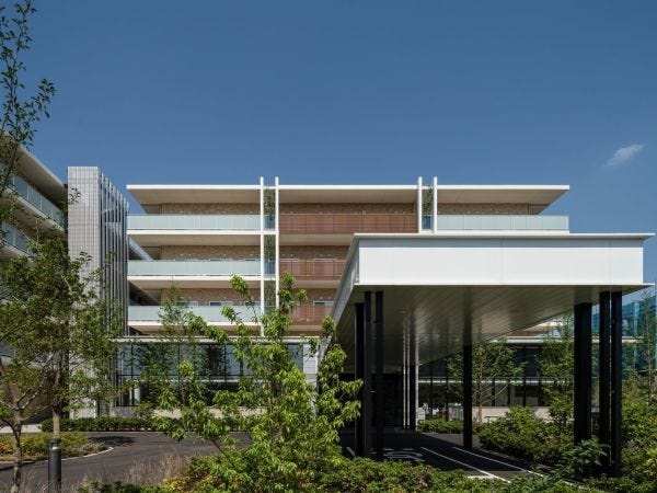 東京メトロ「小竹向原駅」より徒歩5分。各線「池袋駅」からも15分と抜群のアクセスです。