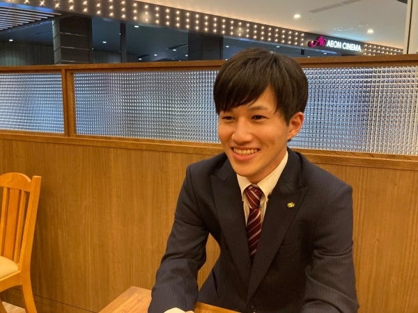 アルバイトから社員へ。店長を経て、現在は複数店舗を管理するチーム長を任されています