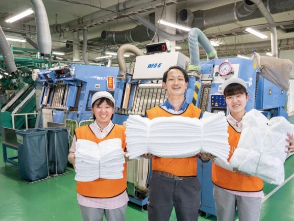 リネンサプライ工場内スタッフ募集｜未経験歓迎！中型免許取得支援あり