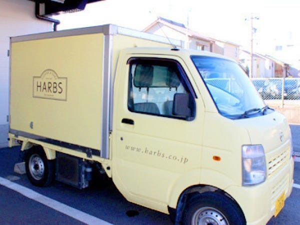 配送車種にはハイエースや軽トラックタイプもありますので、普通自動車の運転免許があればチャレンジできます！