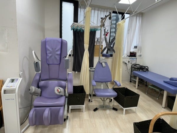 ブランクがあり不安な方、整形外科で勤務するのが初めての方でも安心して働けるように先輩職員が1から丁寧に指導いたします♪