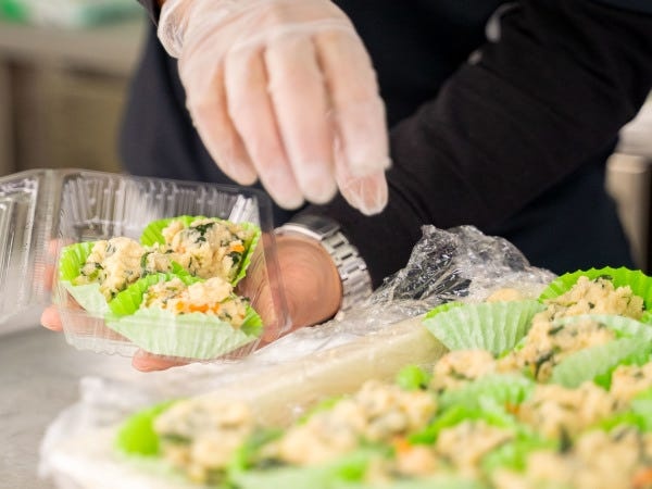 調理配食スタッフ（AT限定OK）