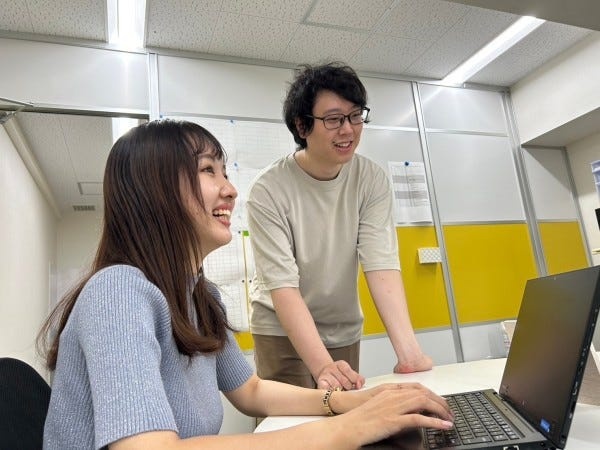 1人立ちするまでは先輩達のフォローがあるので未経験でも安心してスタートできます！困ったら近くの先輩に気軽に声をかけて下さい(^^)/