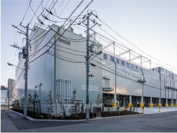 2022年に開設した「豊海流通センター」。建物も新しく、トイレや休憩室等もキレイで充実の設備♪都心にあるので退勤後の時間も有意義に使えます！