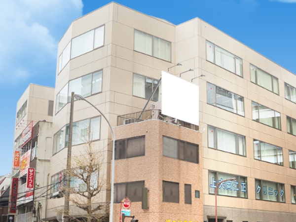 京急百貨店側出口より徒歩1分！お買い物もしやすい環境です♪