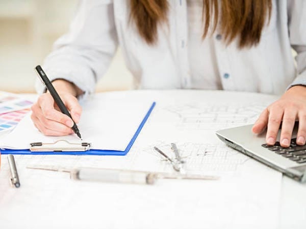 CAD事務として活躍してみませんか？未経験の育成が前提のため着実に成長できる環境があります！