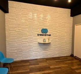 本社エントランス