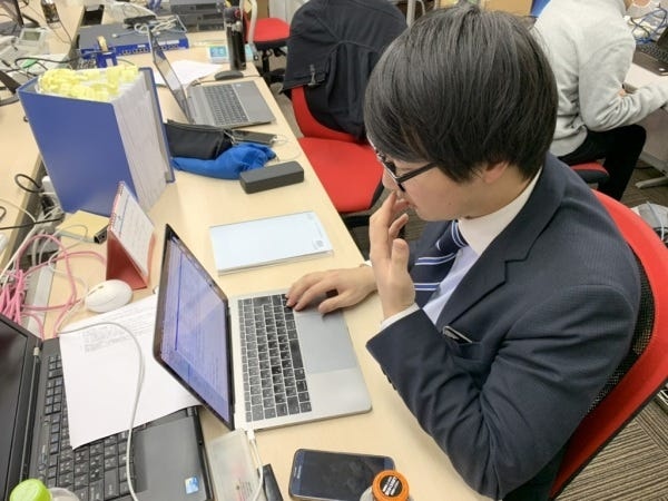 お客様へのプレゼン資料を作っています。