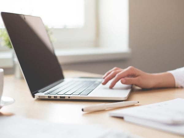 ご自宅からリモートワーク勤務できます。