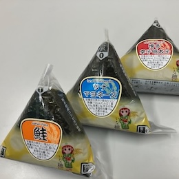 当社の製品は大手スーパーやサービスエリアなどで採用され、多くの方の心とお腹を満たしています！