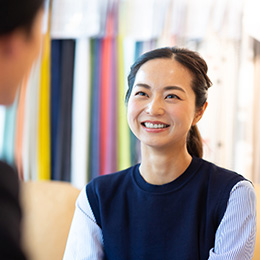 中途採用・未経験スタートの社員がほとんどの環境です。20代～50代まで幅広い世代が活躍中です。