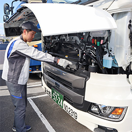 安全確認は大切です。ディーラーの店頭にも並んでいないような新車にいち早く乗り、運べることも魅力！