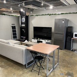 集中力が切れたらみんなで集まってゲームやダーツで気分転換！会社っぽくないカジュアルな職場です◎
