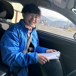 技能教習にはマニュアルがあり、指導のポイントも優しい先輩がマンツーマンで指導するので安心。