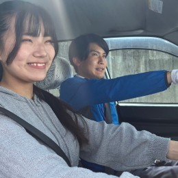 教える立場ですが接する多くの方に教わることも多く、やりがいある奥深い仕事です◎